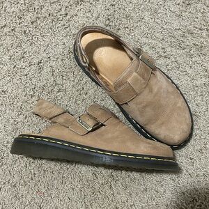 Women’s Doc Marten Mules in Tan